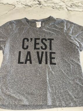 Cinq a sept Gray 'C'EST LA VIE' Graphic Tee